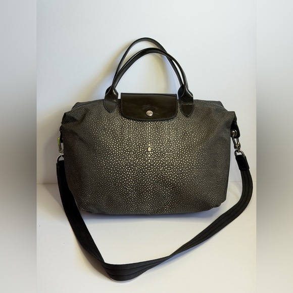 Longchamp Handbags - Longchamp Le Pliage Bag w Stingray Pattern Gray Nylon and Patent Leather Trim